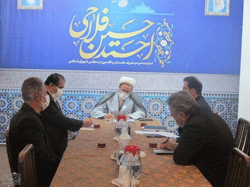 اگرمشکل اشتغال جوانان حل نشود دچار افسردگی و سرخوردگی می‌شوند