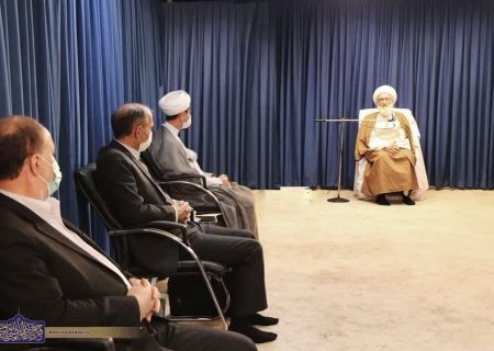 Meeting of Hojjatoleslam Fallahi, Chairman of the Assembly of Representatives of Hamadan Province with Ayatollah Nouri Hamedani