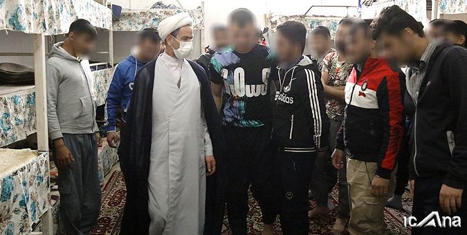بازدید فلاحی از زندان مرکزی همدان/ گفت‌وگوی بدون واسطه نماینده مردم همدان با زندانیان