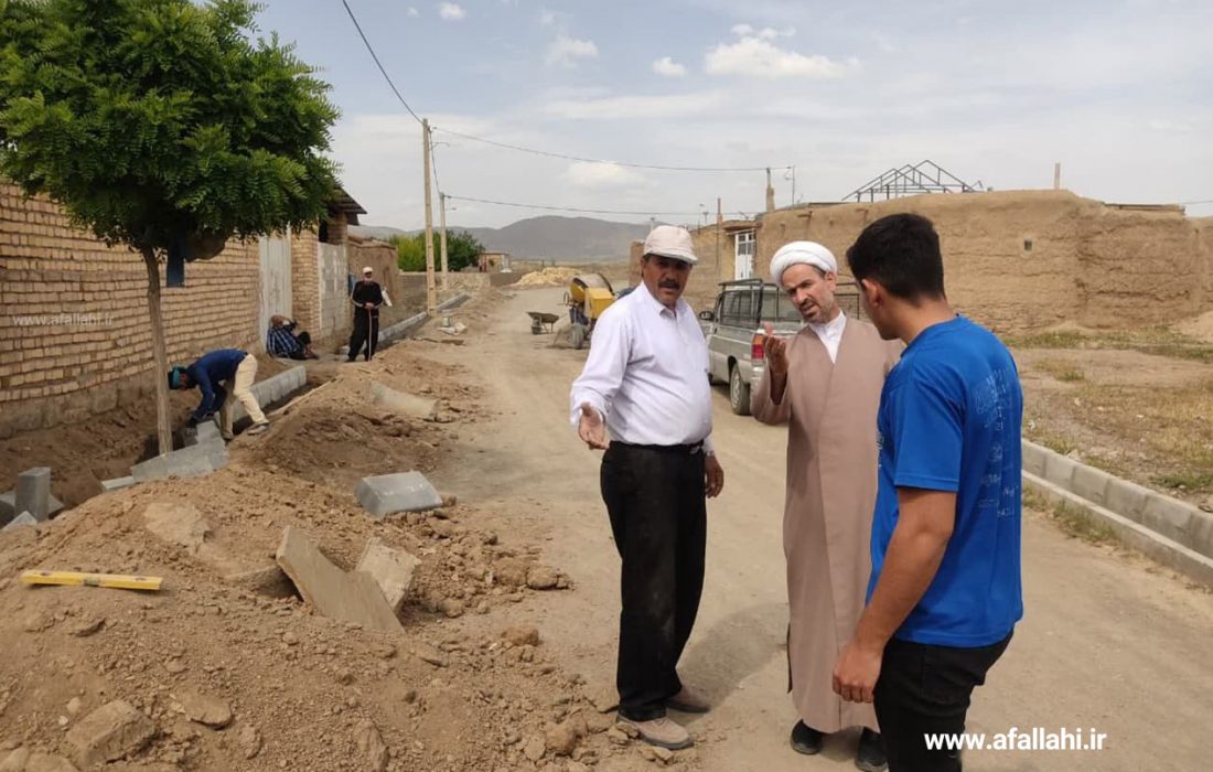 Hojjat al-Islam wal Muslimin Falahi visited the villages of Aznav, Qashlaq and Pavan in Pishkhor