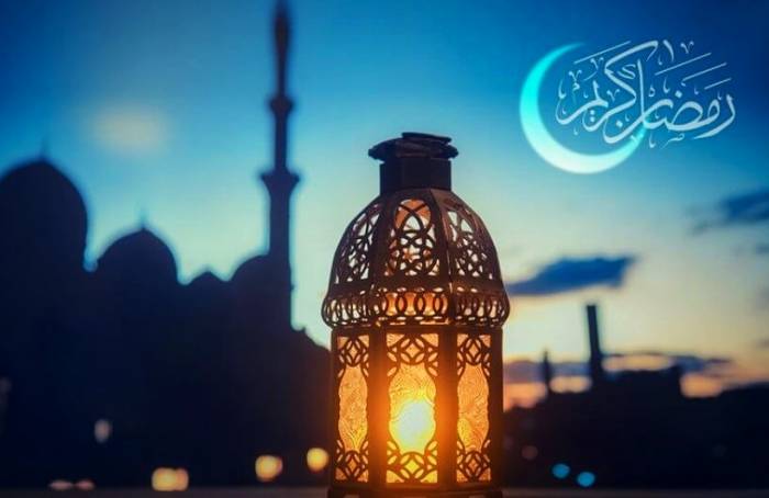 فرا رسیدن ماه رمضان مبارک باد.