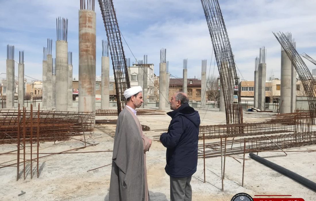 بازدید حجت الاسلام والمسلمین فلاحی از مراحل ساخت مسجد