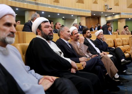 The joint meeting of representatives and elected representatives of the Islamic Council with the government delegation
