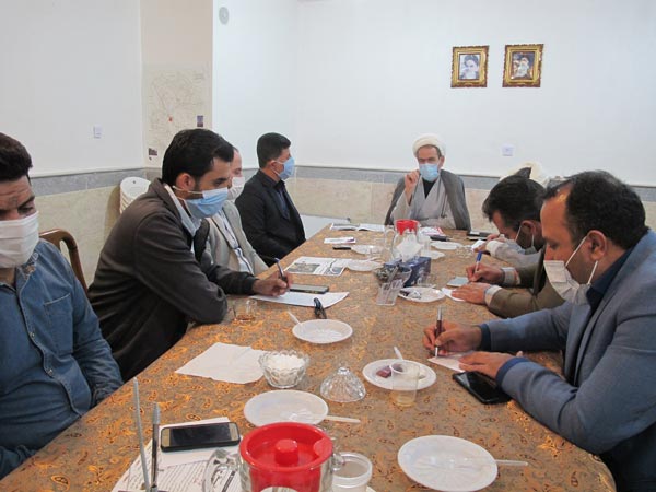 جوانان باید ناظر بر عملکرد مسئولین باشند