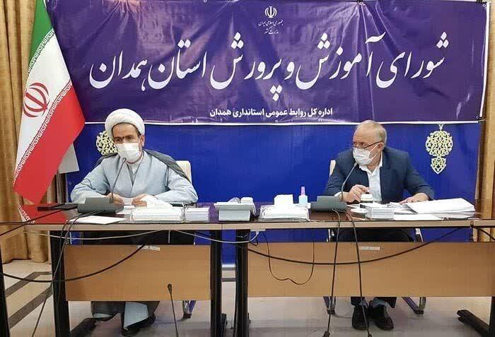 ۵۰ درصد دانشآموزان در رشته های فنی و حرفه ای تحصیل میکنند